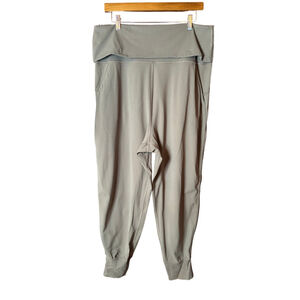 Lululemon Size 14 Align Rib Waist Jogger